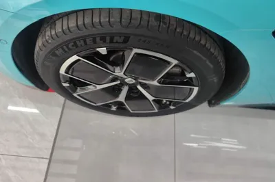 Xiaomi Auto SU7
