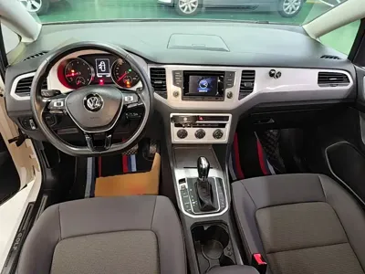 Volkswagen Golf Sportsvan