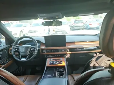 Lincoln Aviator