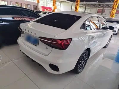 Roewe i5