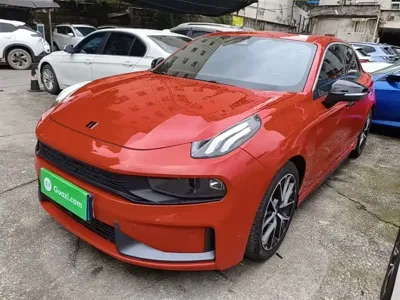 Lynk & Co 03
