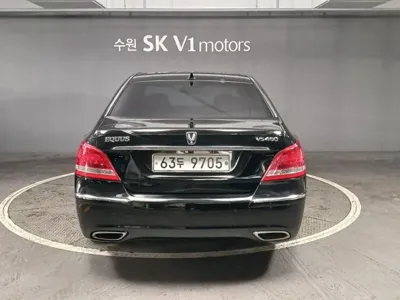 Hyundai Equus