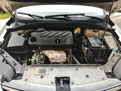 Roewe i5