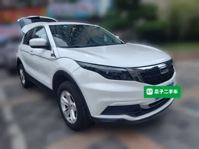 Qoros 5