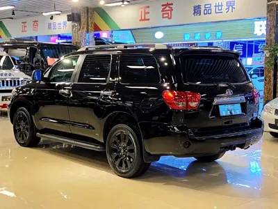 Toyota Sequoia