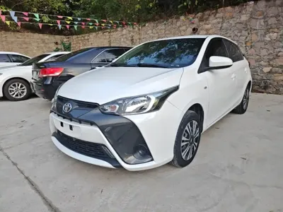 Toyota Yaris L