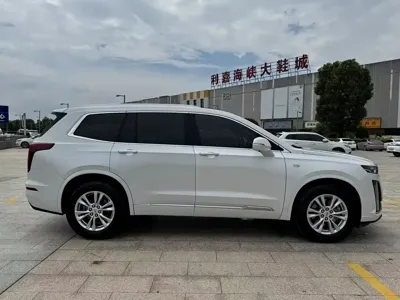 Cadillac XT6