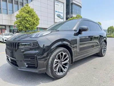 Lynk & Co 09