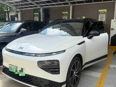 Xpeng G9