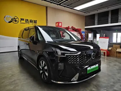 Volvo EM90