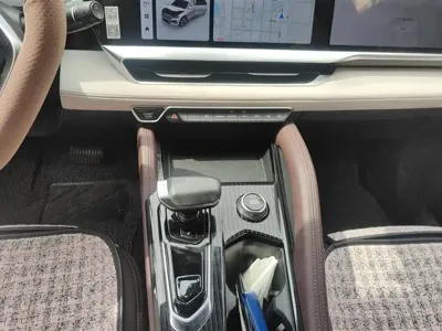 Geely Xingyue L