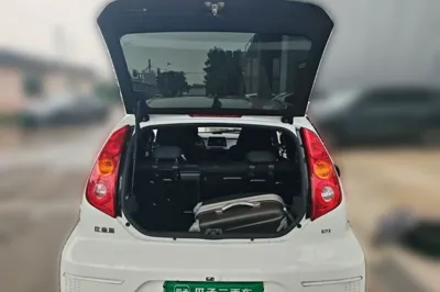 BYD e1