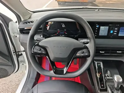 Roewe i5