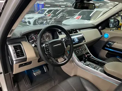 Land Rover Sport