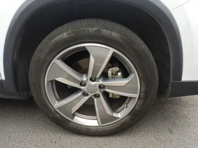 Geely Auto Haoyue L