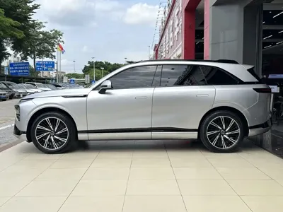 Xpeng G9