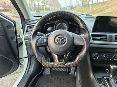 Mazda 3 Axela
