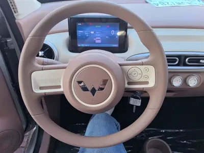 Wuling MINIEV