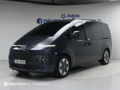 Hyundai Staria
