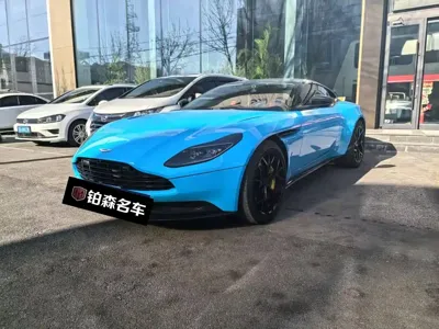Aston Martin DB11