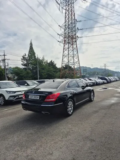 Hyundai Equus