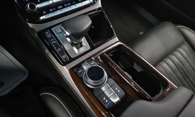 Genesis EQ900