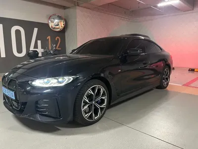 BMW i4