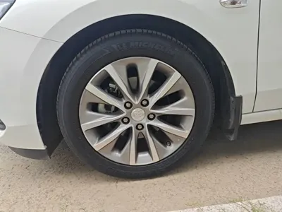 Buick GL6