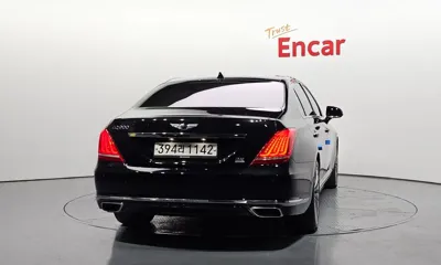Genesis EQ900
