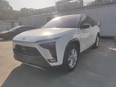 Nio ES8