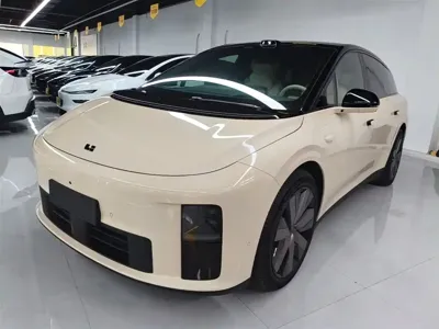 Li Auto 理想i6