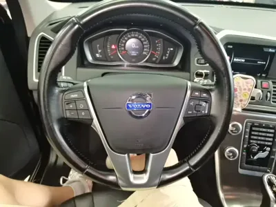 Volvo XC60 (Import)