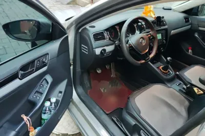 Volkswagen Sagitar