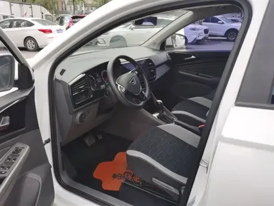 Jetta VS5