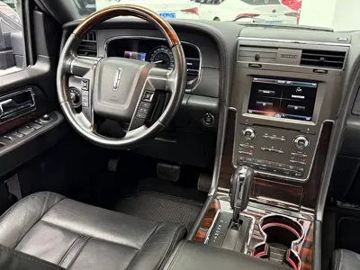 Lincoln Navigator
