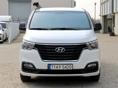 Hyundai Starex