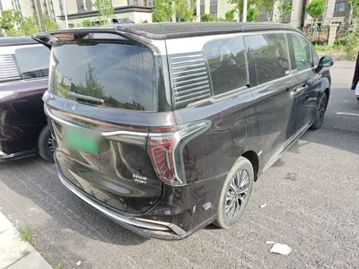 Hongqi HQ9 PHEV