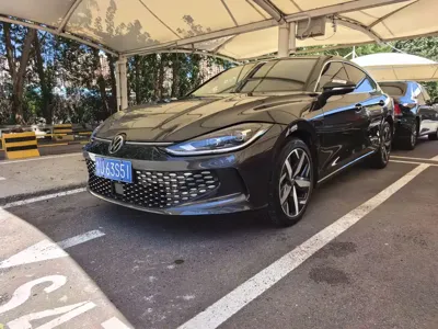 Volkswagen Lamando