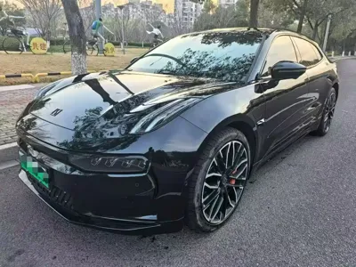 Zeekr 001
