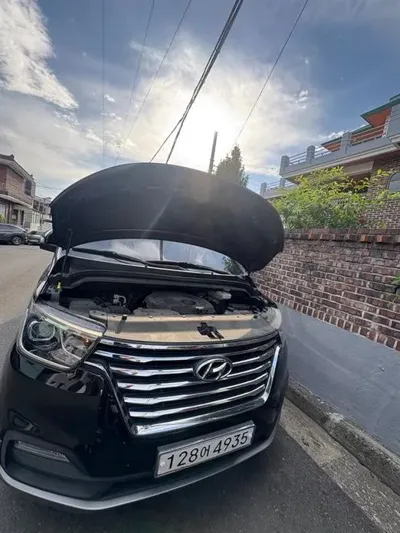 Hyundai Starex