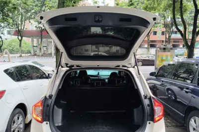 Honda Jade