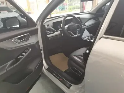 BAIC X7