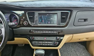 Kia Canival