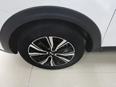 Kia KX1