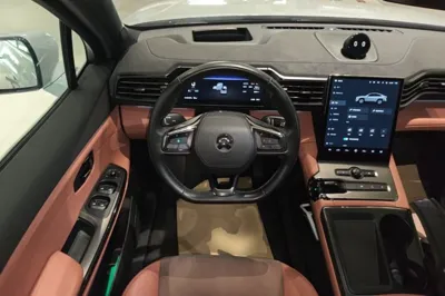 Nio EC6