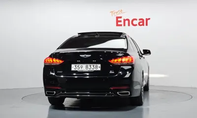 Hyundai Genesis