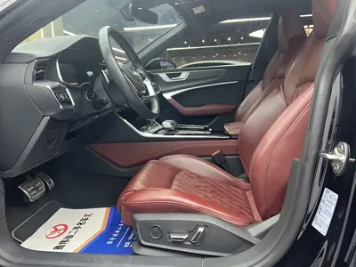 Audi A7L