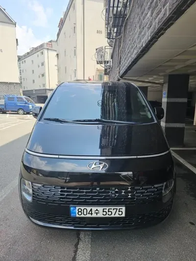 Hyundai Staria