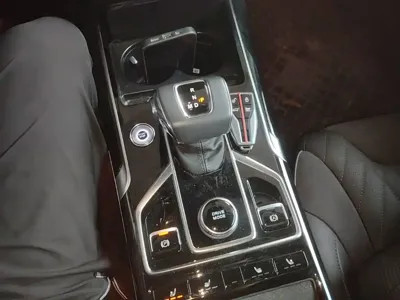 Hongqi Hongqi HS5