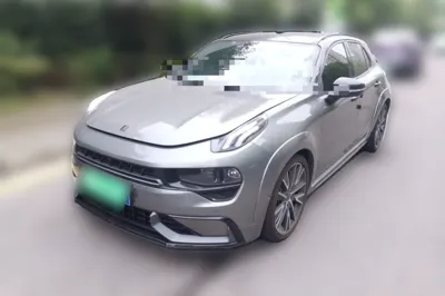 Lynk & Co 02 Hatchback